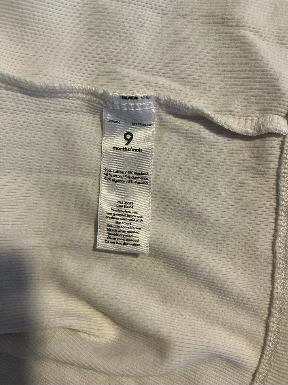 Carter's White Ribbed Three-Piece Set with 'love' Graphic Size 9 Months